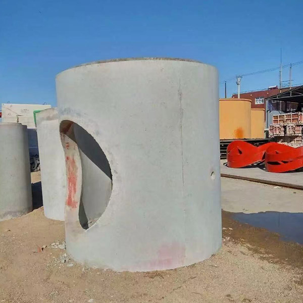 雨，污水檢查井